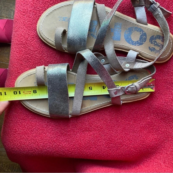 SOREL Sz 8 Ella Criss-cross Full-grain leather EVA Molded Rubber Sole Sandals - Picture 4 of 12